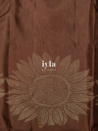 The Sunflower blooms Kanjeevaram in Chestnut Brown