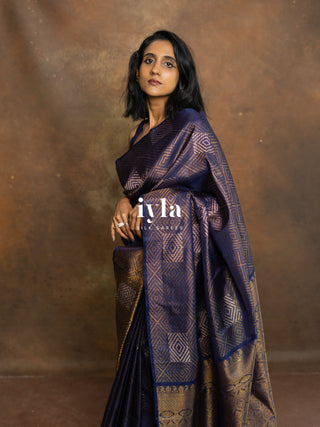 The Diamond Aura Kanjeevaram in Royal Blue