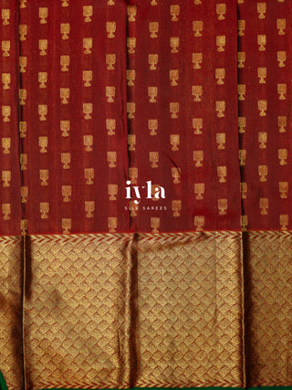 The Japanese Musician Silk Saree in Gold