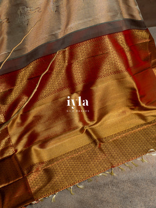 The Japanese Musician Silk Saree in Gold